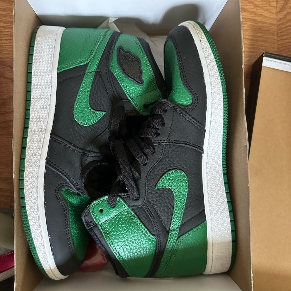Jordan 1 - Picture 4 of 5
